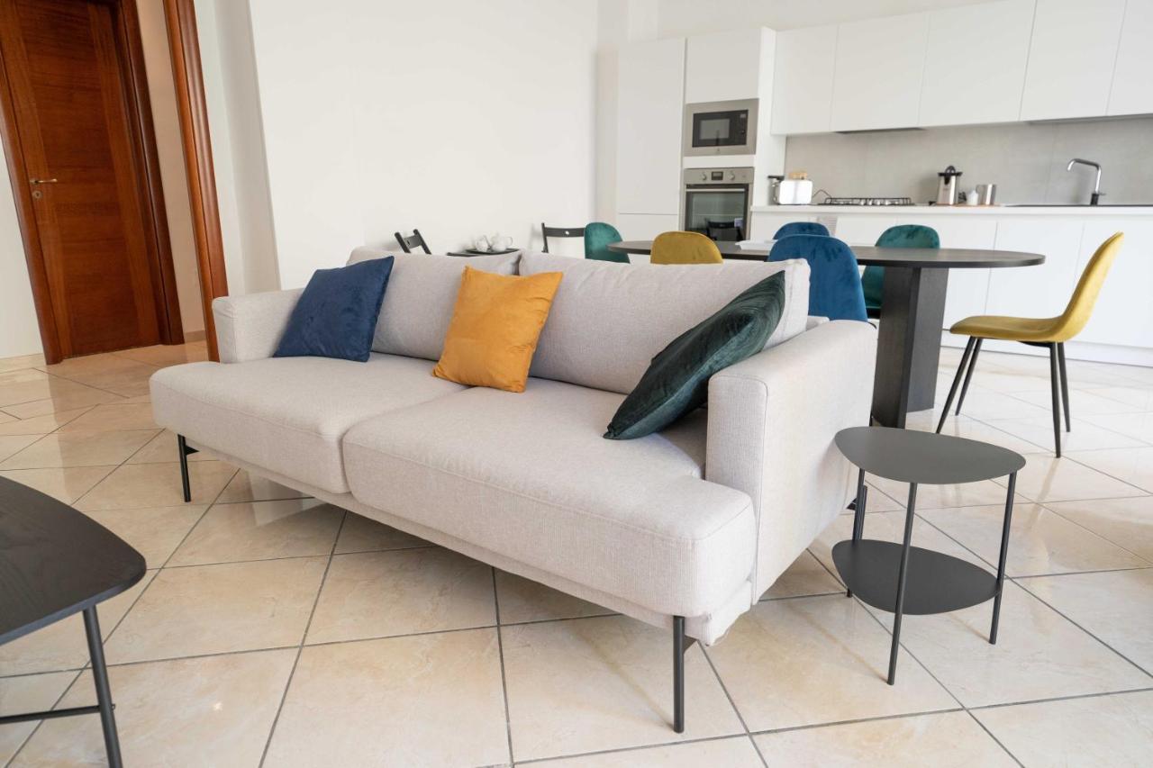 Chiaia Apartment San Pasquale By Dimorra Neapel Exterior foto
