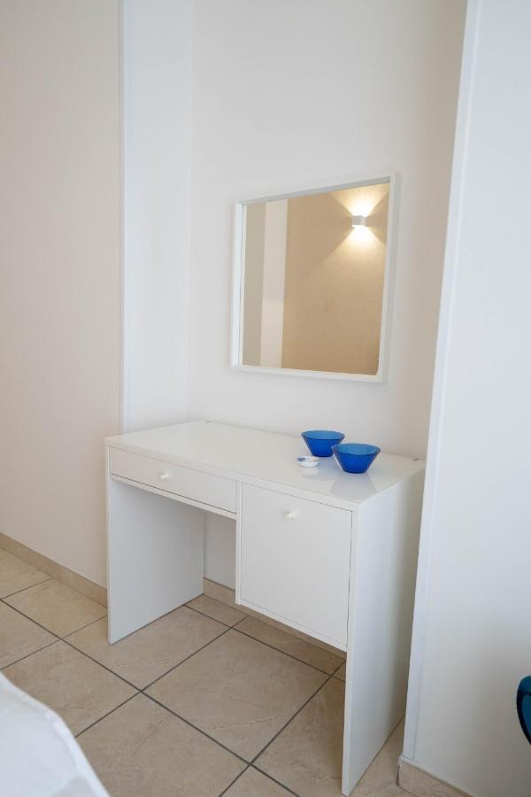 Chiaia Apartment San Pasquale By Dimorra Neapel Exterior foto