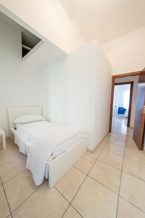 Chiaia Apartment San Pasquale By Dimorra Neapel Exterior foto