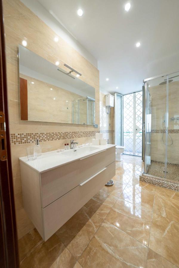 Chiaia Apartment San Pasquale By Dimorra Neapel Exterior foto