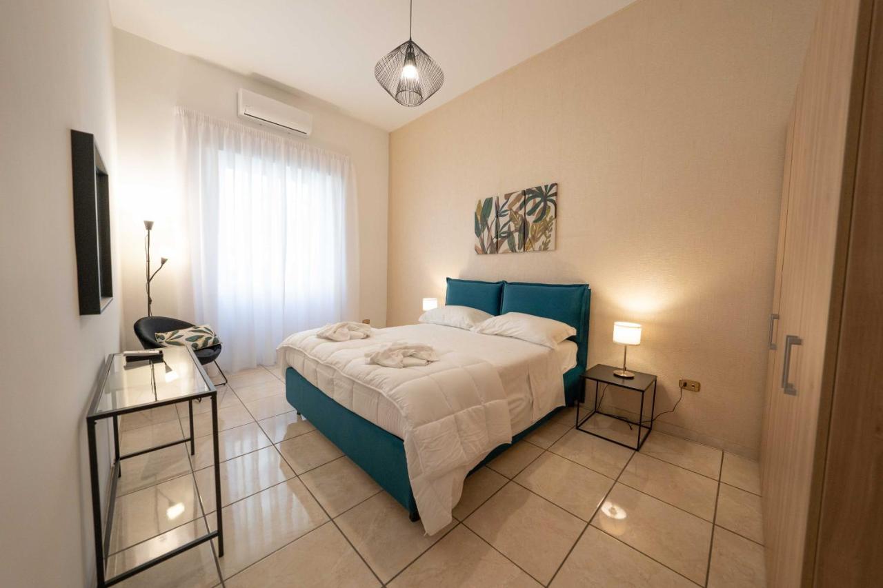 Chiaia Apartment San Pasquale By Dimorra Neapel Exterior foto